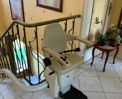 Monte-escalier courbe Trelaze