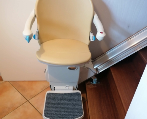 Monte escalier droit Handicare à Bouchemaine