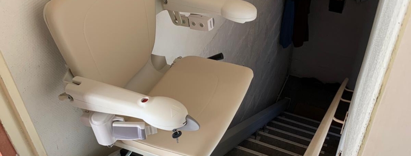 Monte-escalier droit Handicare 1100 à Aubigné Racand