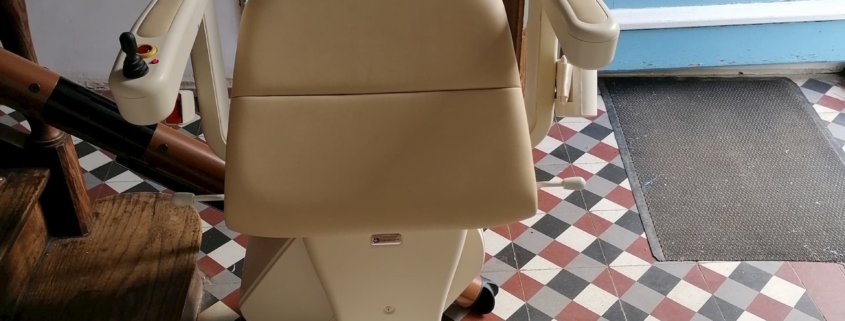 Monte-escalier courbe monorail handicare à Machelles