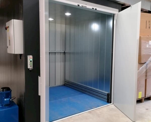 Monte charge XXL 1500 kg installé sur St Sylvian D’anjou